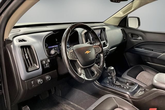 Used 2020 Chevrolet Colorado Z71 w/ Z71 Midnight Edition AWD/4WD image 18