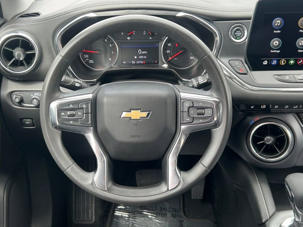 Used 2025 Chevrolet Blazer LT FWD image 37
