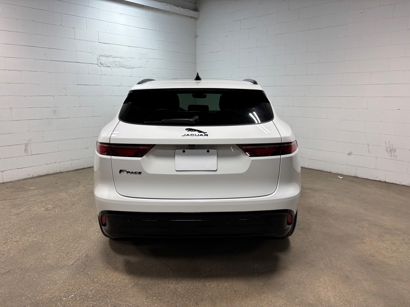 Used 2022 Jaguar F-PACE S AWD/4WD image 8