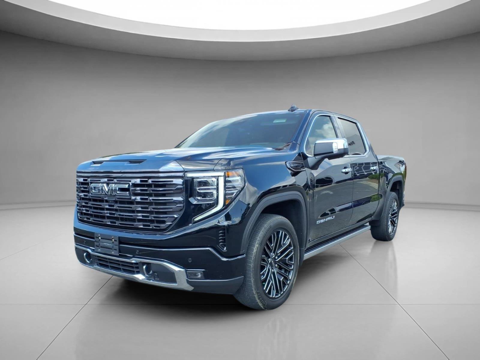 Used 2022 GMC Sierra 1500 Denali Ultimate AWD/4WD image 1