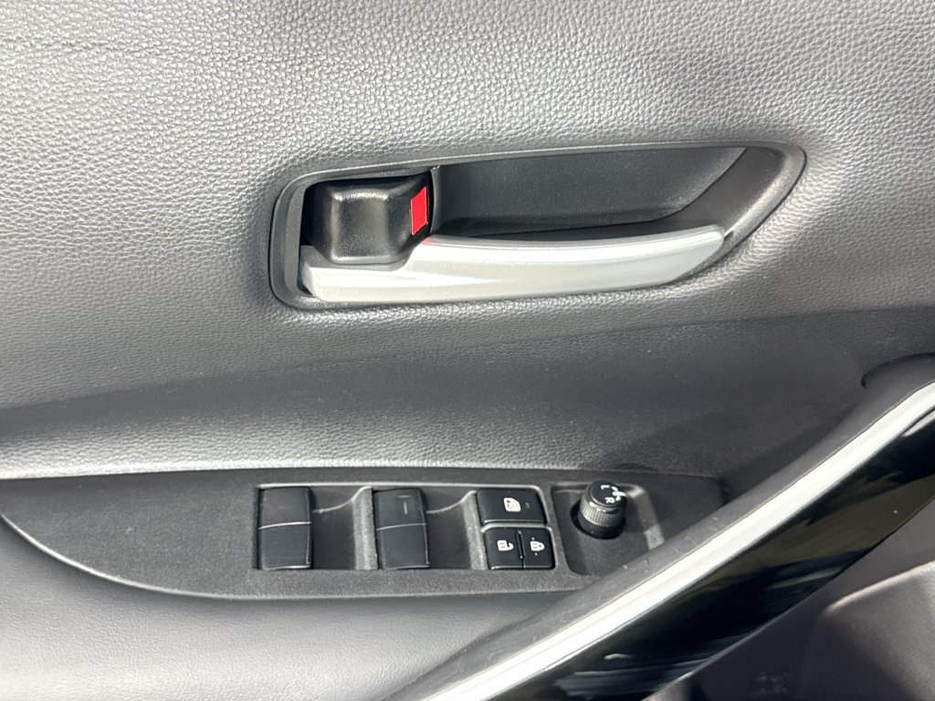 Used 2024 Toyota Corolla XSE FWD image 18