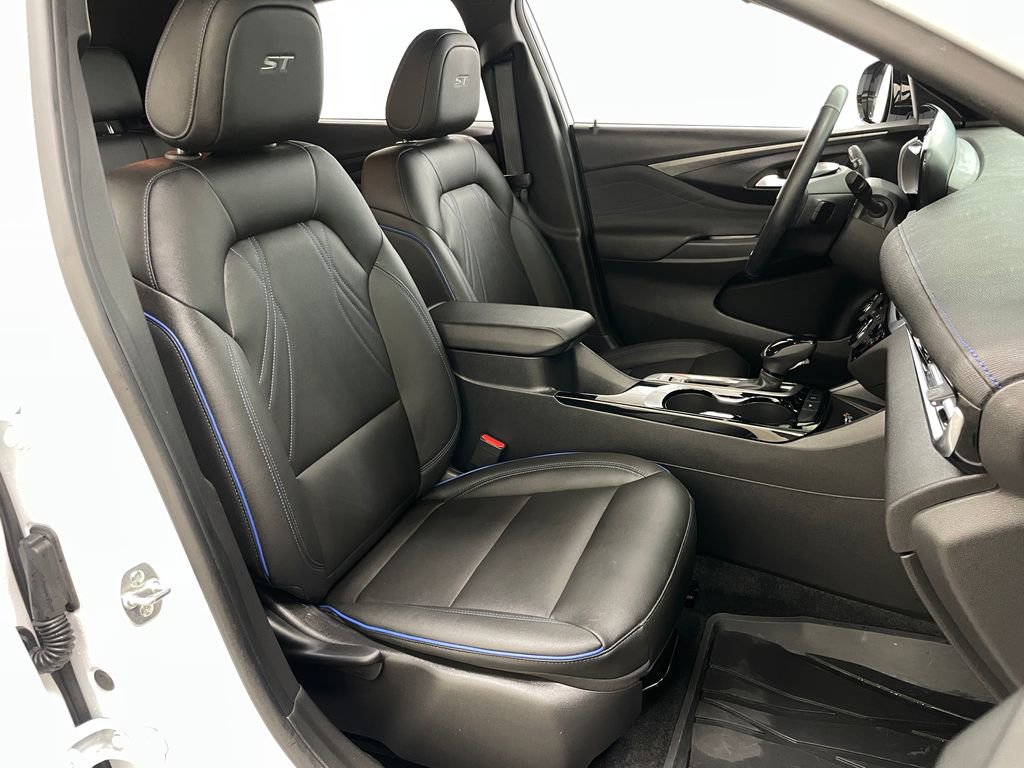 Certified 2024 Buick Envista Sport Touring w/ Convenience I Package FWD image 37