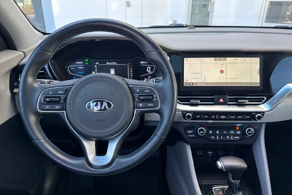 Used 2021 Kia Niro EX Premium FWD image 18