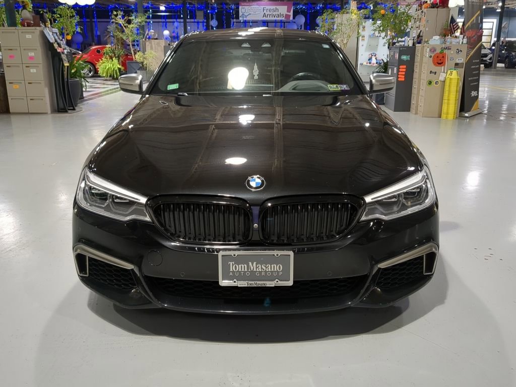 Used 2019 BMW M550i xDrive M550i xDrive w/ Premium Package image 2