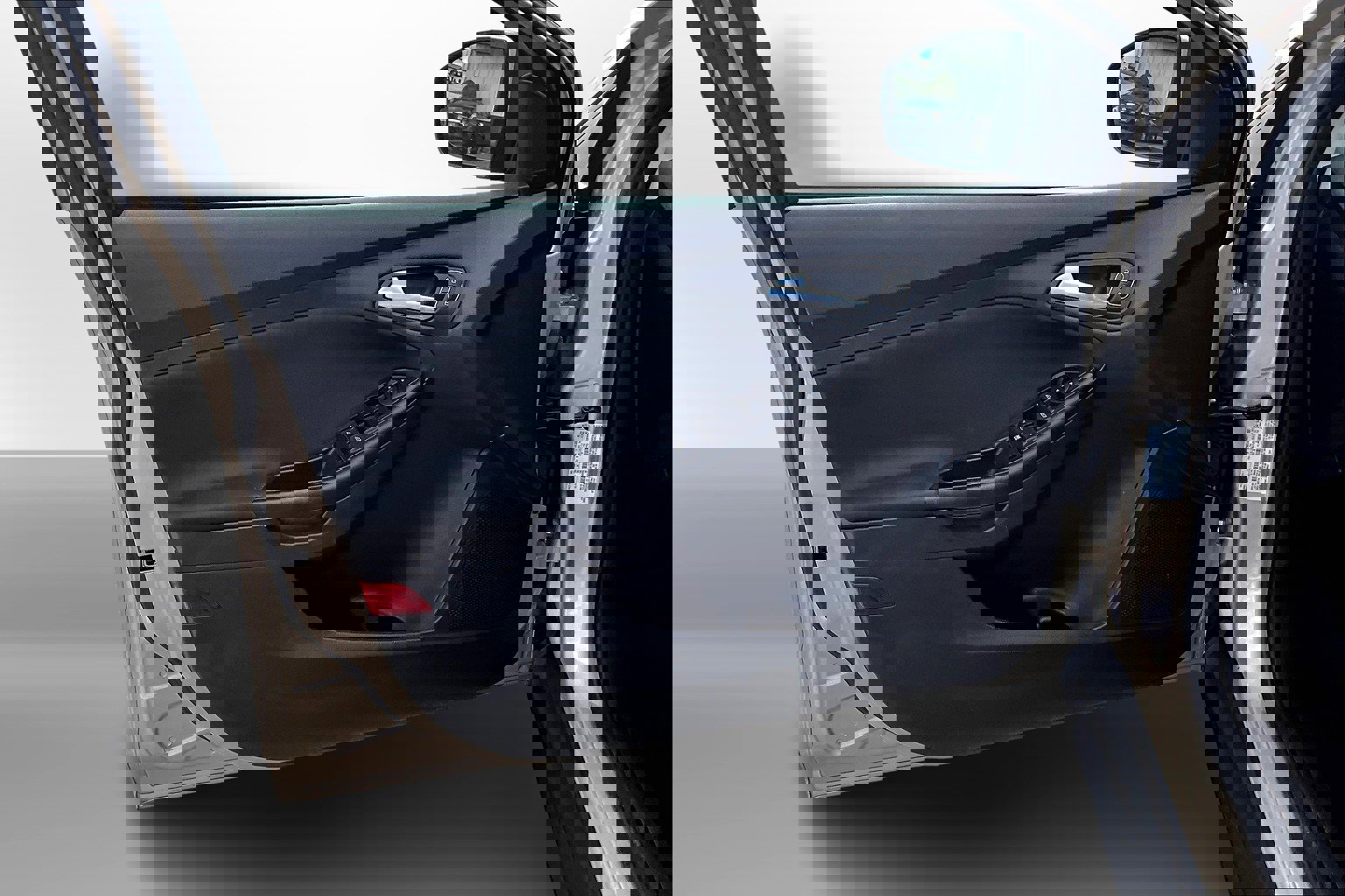 Used 2018 Ford Focus SE image 25