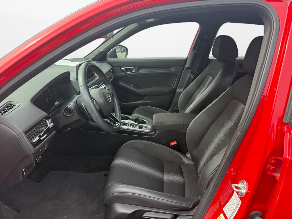 Used 2023 Honda Civic Sport image 11
