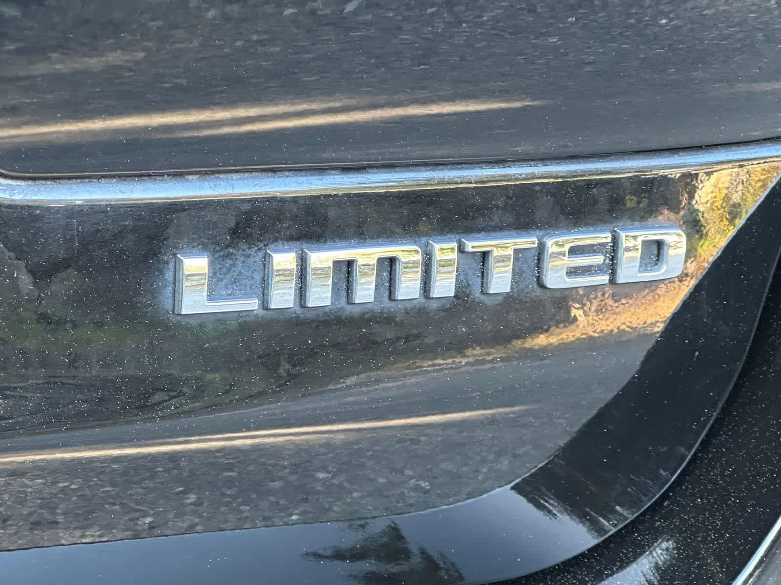 Used 2021 Jeep Grand Cherokee L Limited w/ Trailer Tow Group (B) AWD/4WD image 6