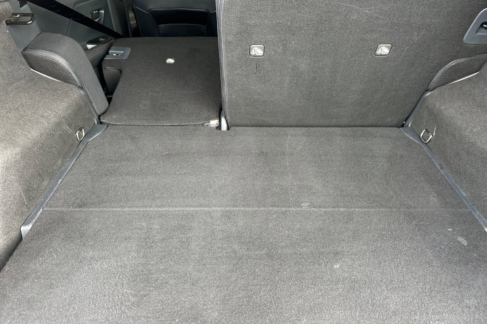 Used 2025 Nissan Kicks SR image 14