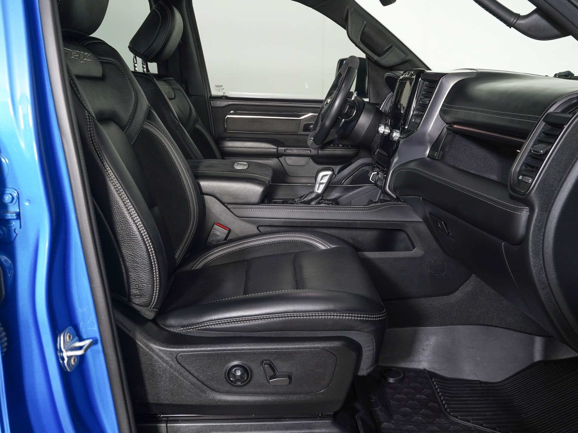 Used 2022 RAM 1500 TRX w/ TRX Level 2 Equipment Group AWD/4WD image 10