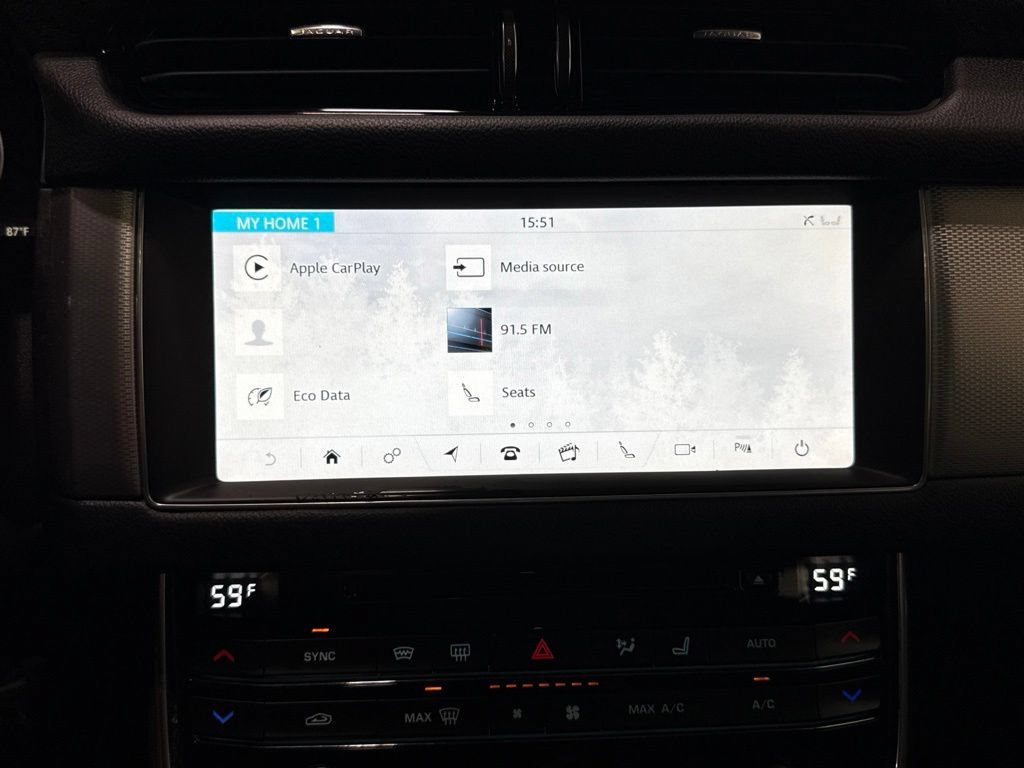 Used 2017 Jaguar XF Prestige AWD/4WD image 15