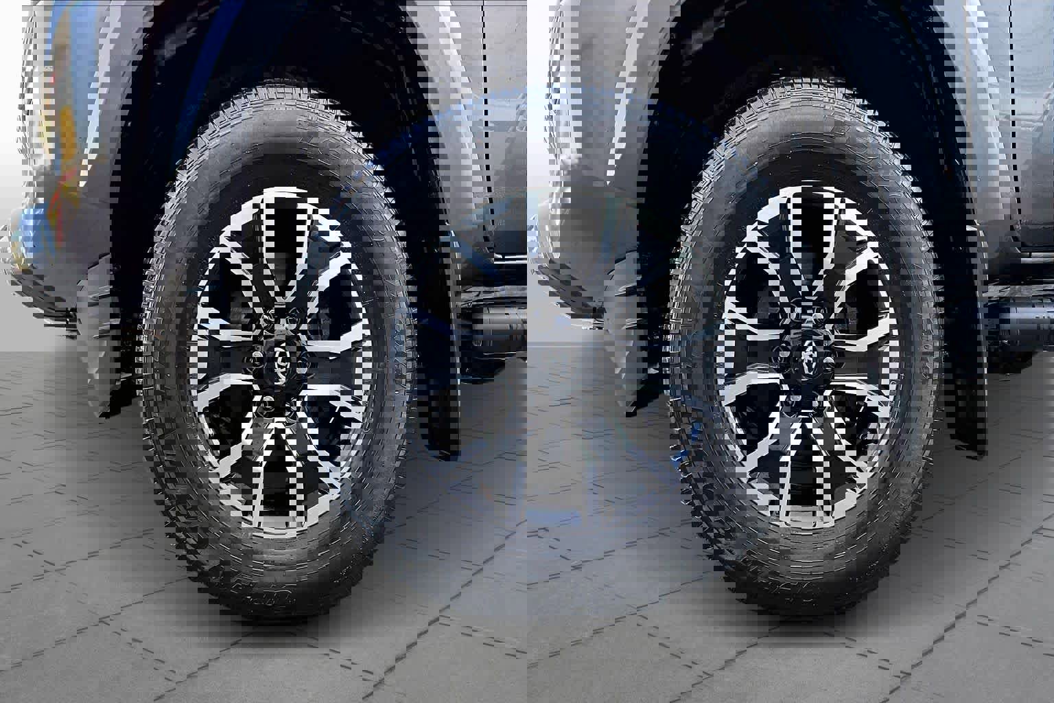 Used 2022 Toyota Tacoma TRD Sport w/ TRD Premium Sport Package image 11