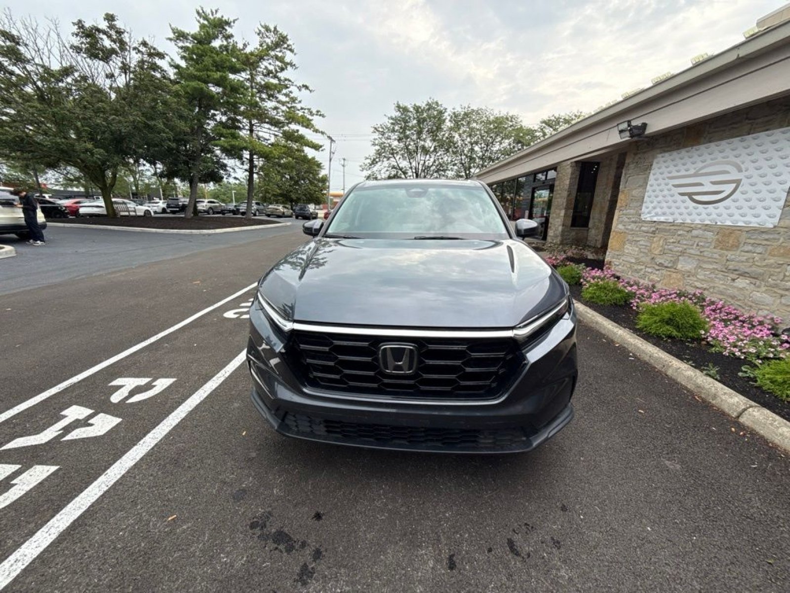 Used 2024 Honda CR-V EX-L image 4