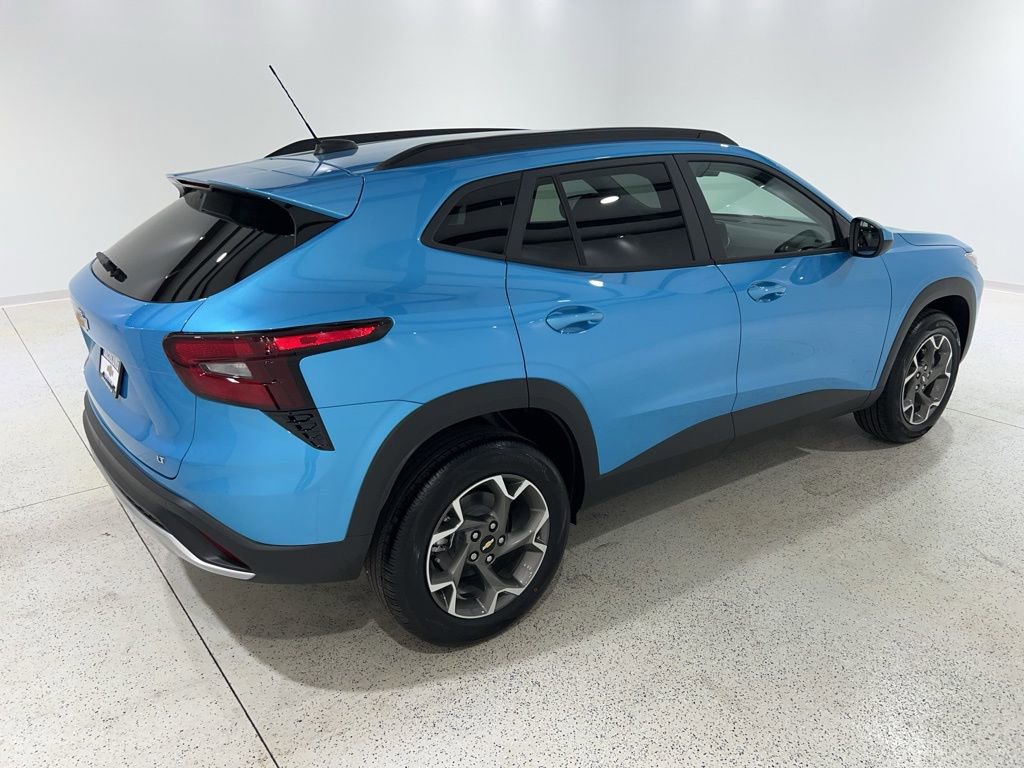 New 2026 Chevrolet Trax LT w/ Driver Confidence Package image 5