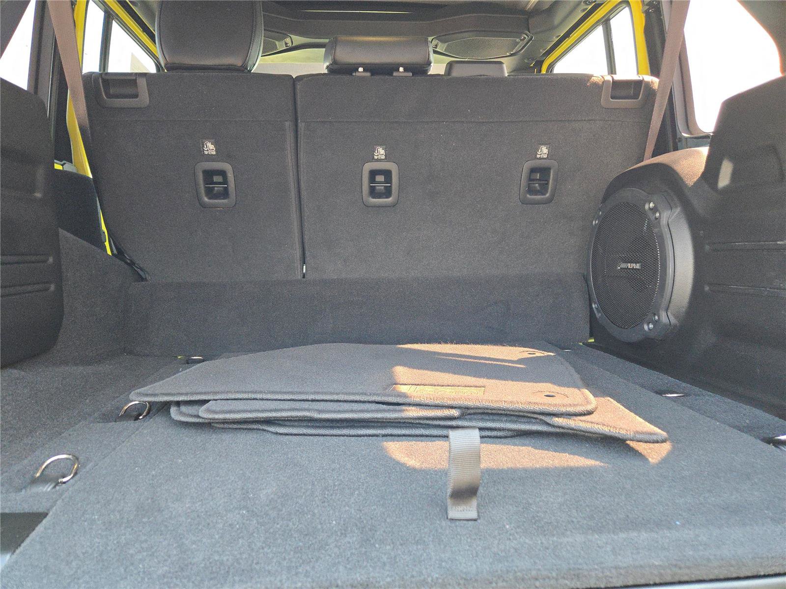 Used 2022 Jeep Wrangler Unlimited Rubicon 4xe w/ Safety Group image 19