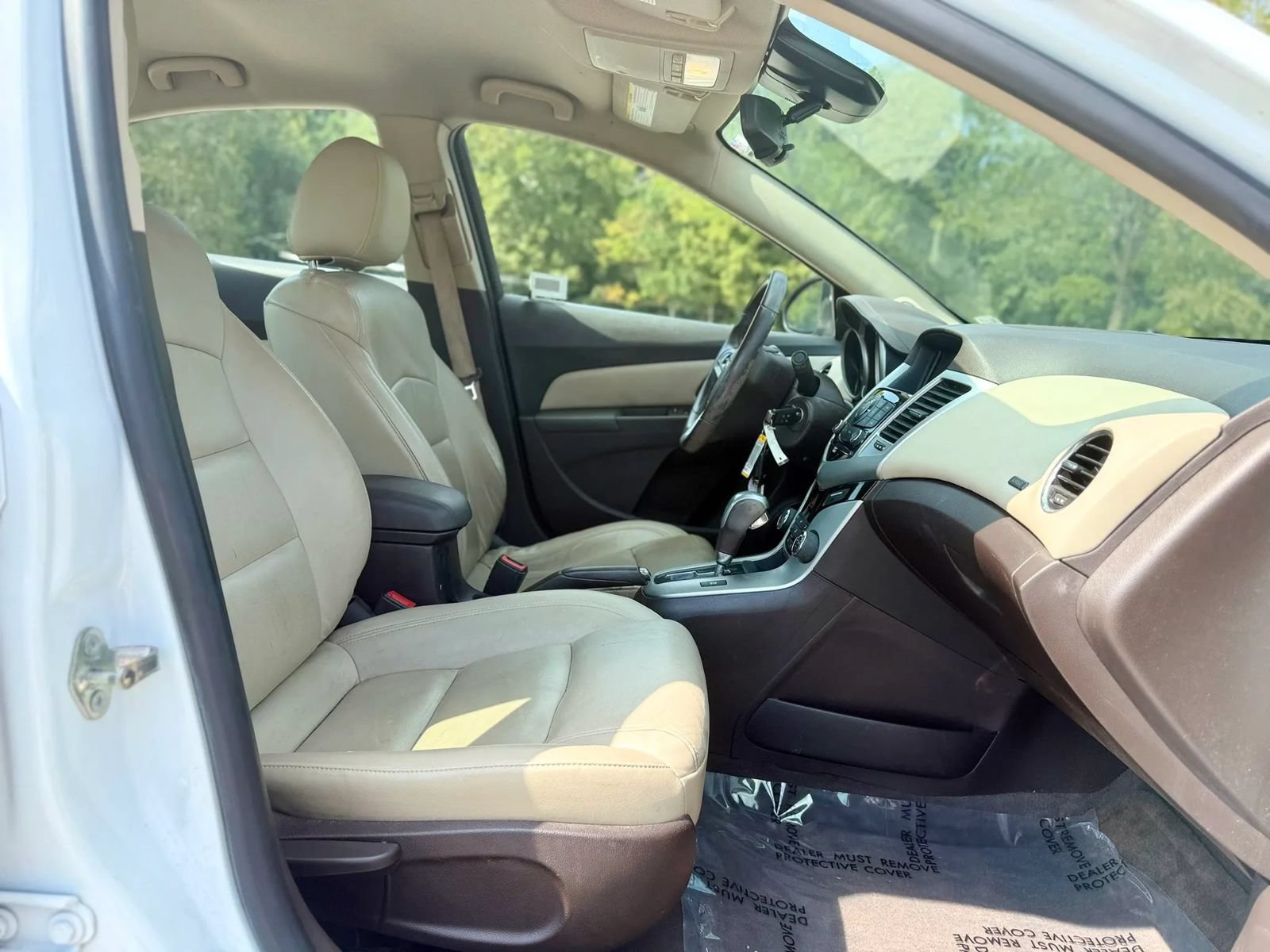 Used 2015 Chevrolet Cruze LT FWD image 16