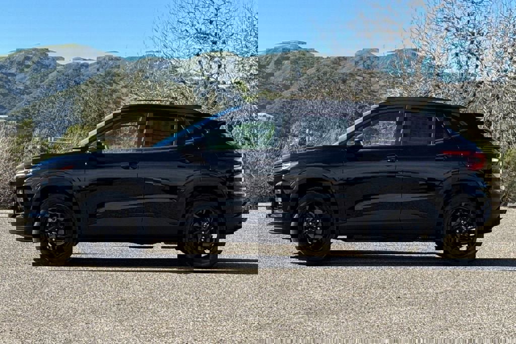 New 2026 Chevrolet Trax LT w/ Midnight Edition image 7