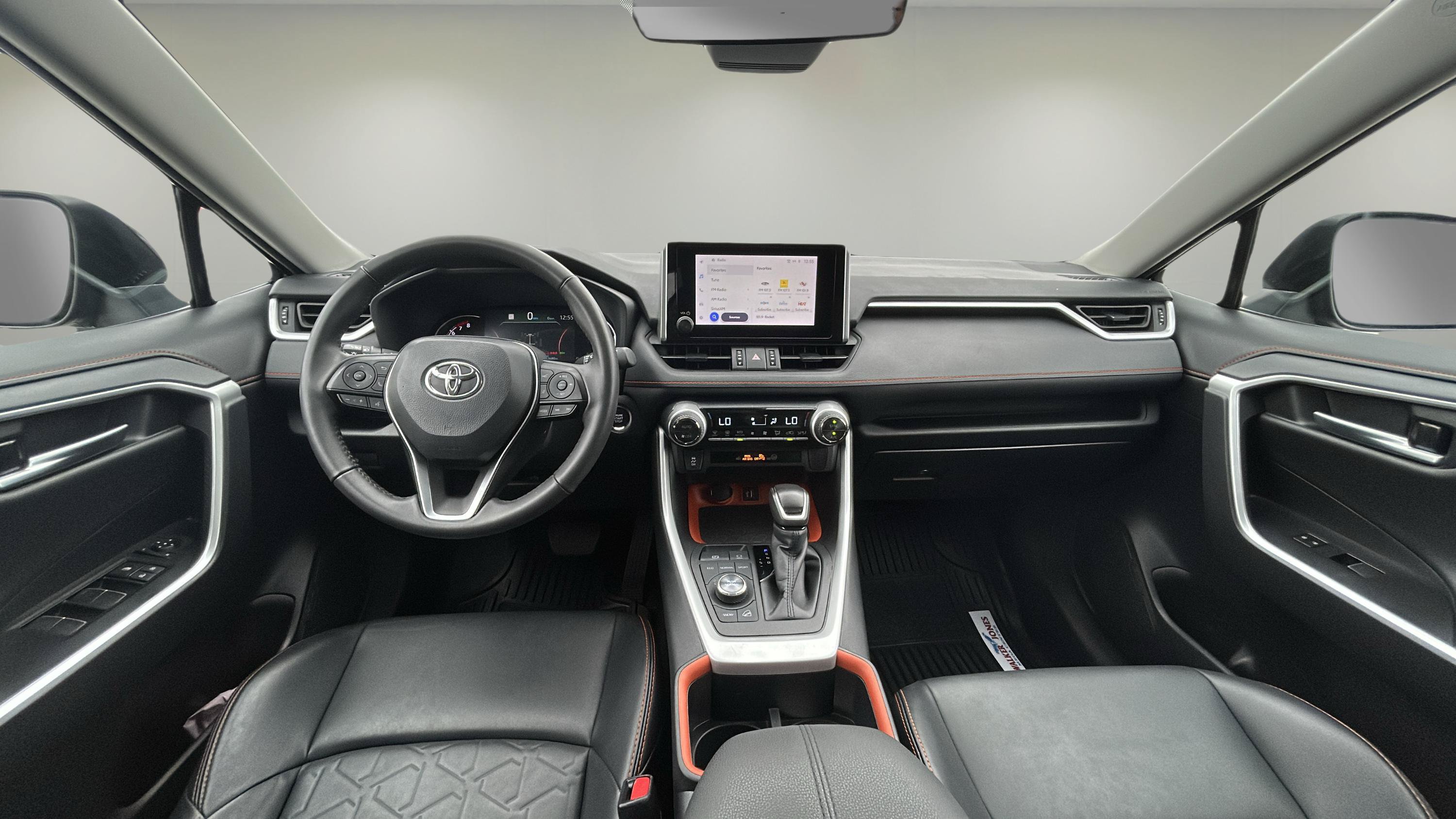 Used 2024 Toyota RAV4 Adventure AWD/4WD image 9