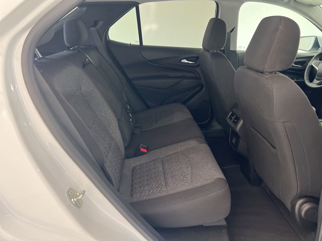 Used 2024 Chevrolet Equinox LT FWD image 23