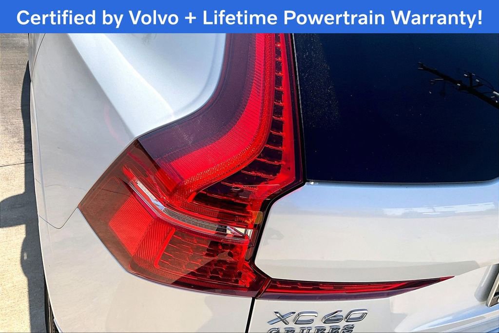 Used 2023 Volvo XC60 T8 Plus w/ Protection Package Premier image 40