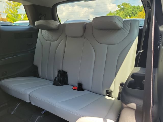 Used 2025 Hyundai Palisade SEL FWD image 10