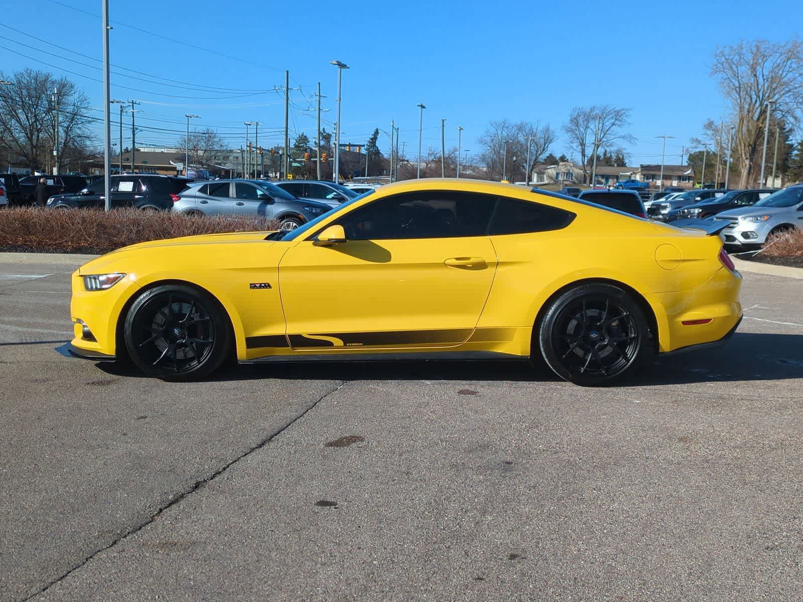 Used 2015 Ford Mustang GT Premium w/ GT Performance Package RWD image 5