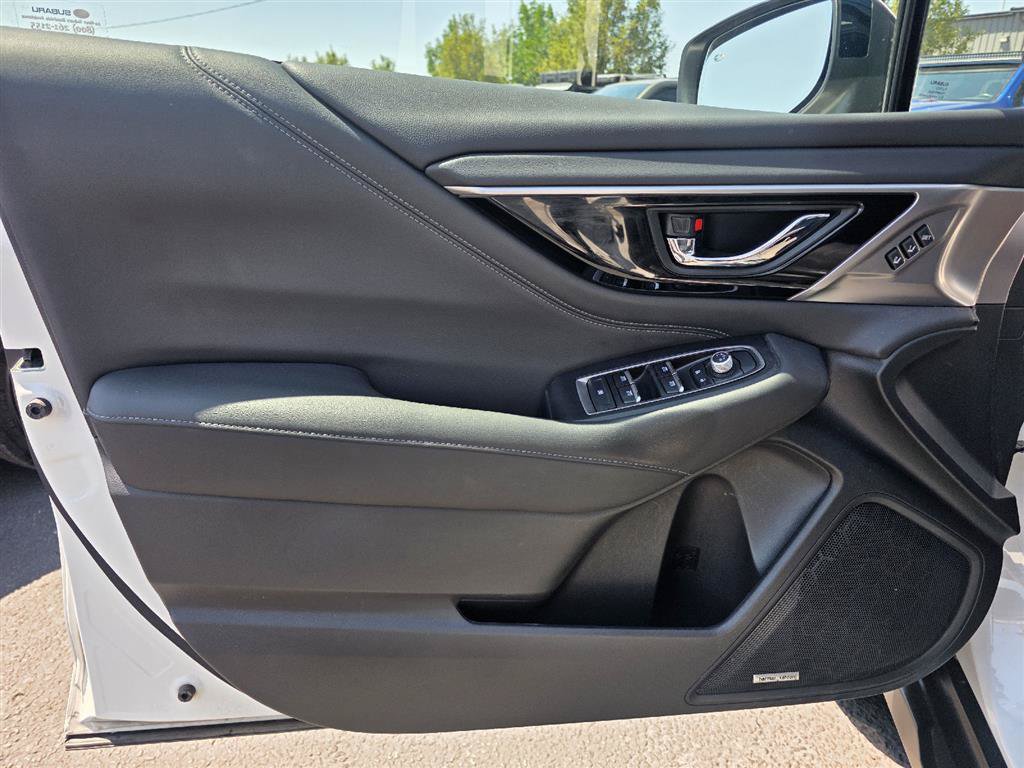 Used 2022 Subaru Outback Limited AWD/4WD image 9