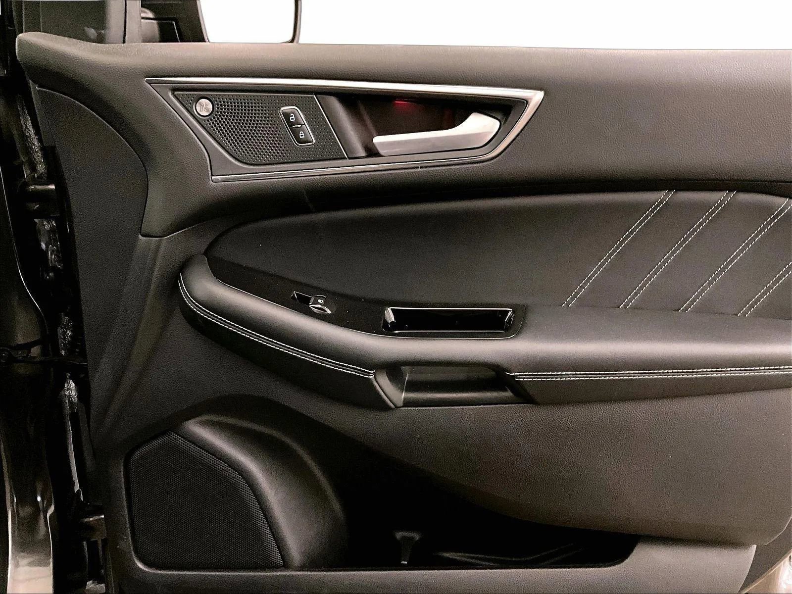 Used 2019 Ford Edge ST w/ Equipment Group 401A AWD/4WD image 23