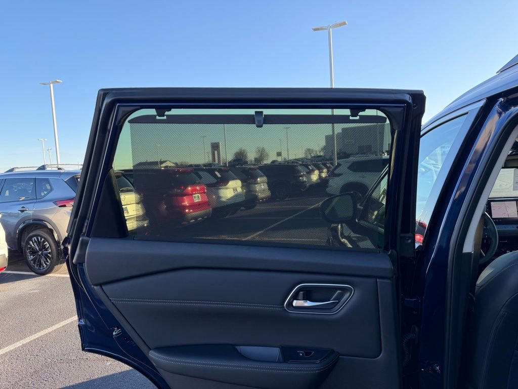 New 2026 Nissan Rogue Platinum w/ Platinum Premium Package image 17