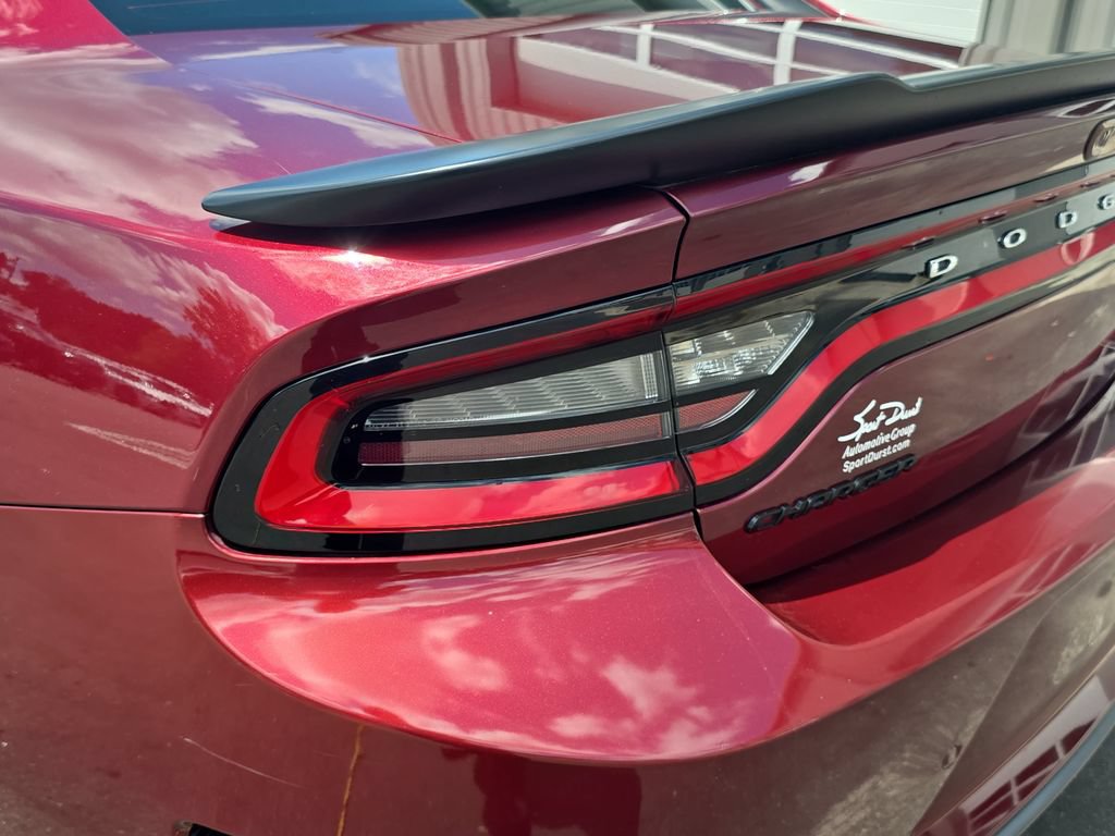 Used 2018 Dodge Charger R/T Scat Pack w/ Dynamics Package RWD image 34