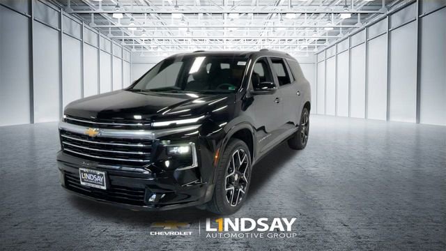 Used 2025 Chevrolet Traverse High Country image 5