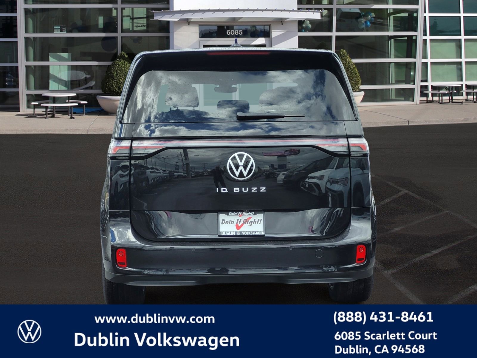 New 2025 Volkswagen ID. Buzz Pro S RWD image 6