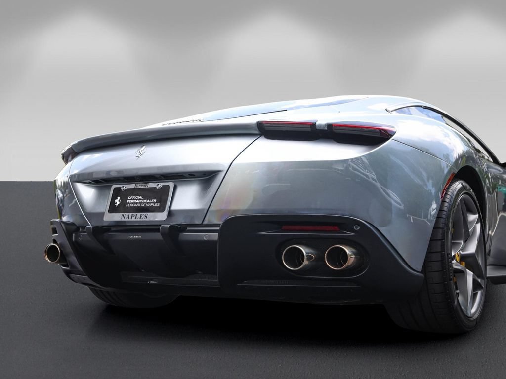 Certified 2022 Ferrari Roma RWD image 17