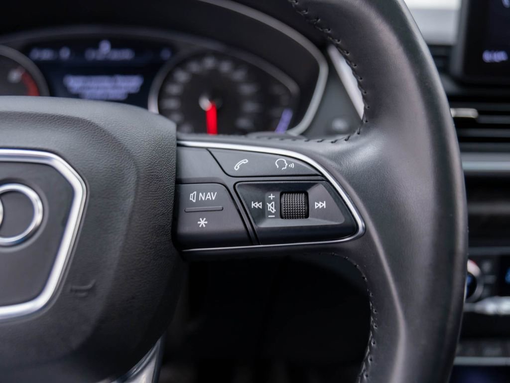 Used 2020 Audi Q5 2.0T Premium w/ Convenience Package image 33