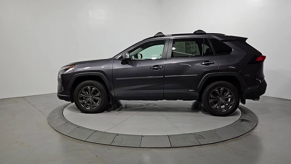 Used 2022 Toyota RAV4 Limited image 2