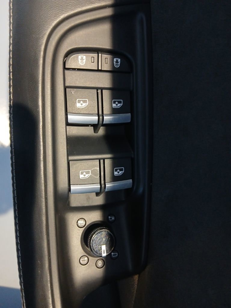 Used 2022 Audi SQ8 Prestige image 21