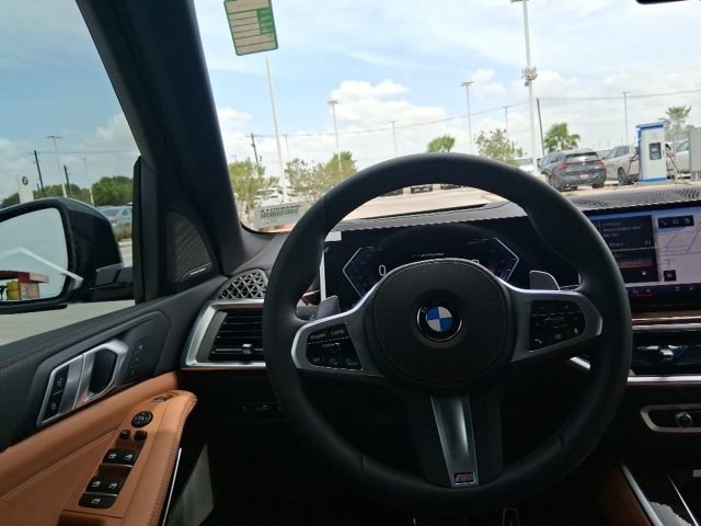 Used 2026 BMW X5 xDrive40i w/ M Sport Package AWD/4WD image 9