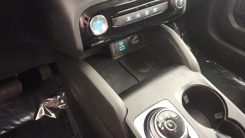 Used 2023 Ford Escape Active w/ Tech Pack #1 AWD/4WD image 17