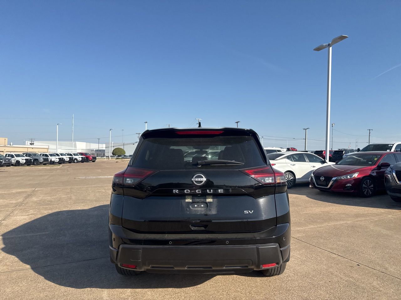 Used 2024 Nissan Rogue SV image 16