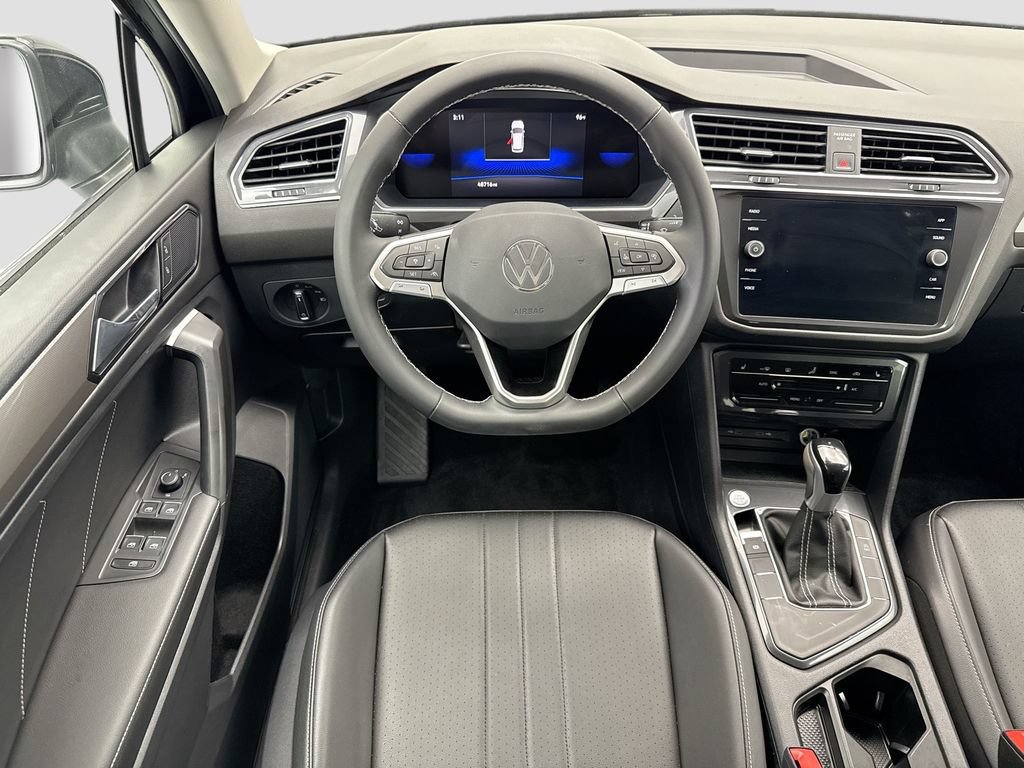 Used 2023 Volkswagen Tiguan SE FWD image 10