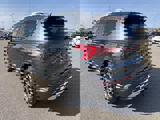 Used 2023 Hyundai Santa Fe SEL w/ Premium Package image 9