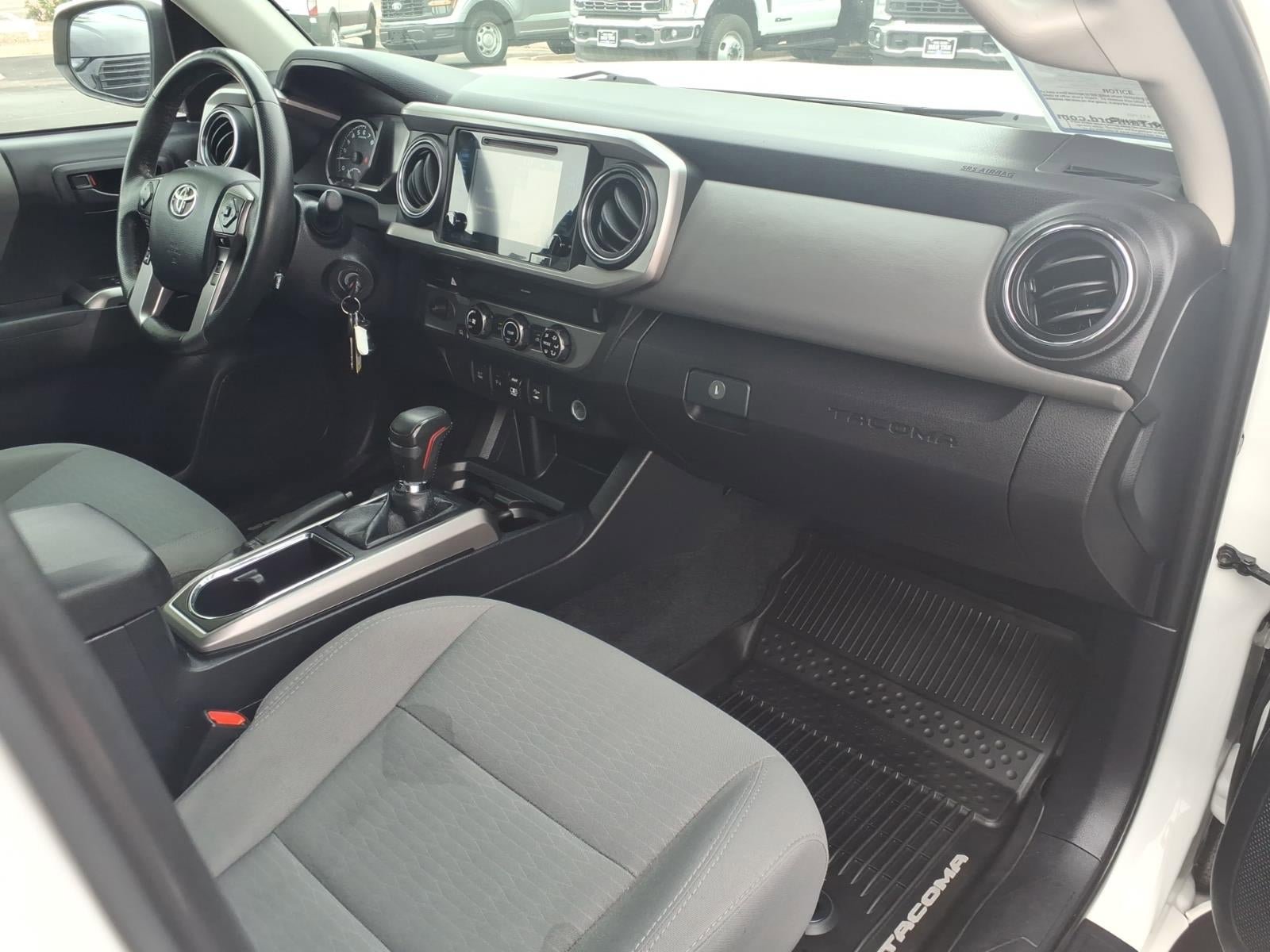 Used 2018 Toyota Tacoma SR5 RWD image 10