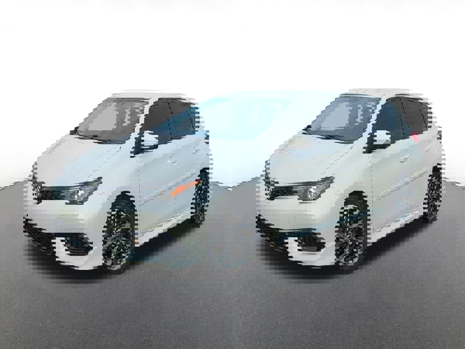 Used 2017 Toyota Corolla iM image 1