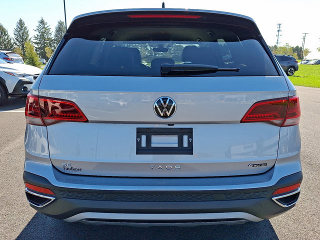 Used 2024 Volkswagen Taos SE AWD/4WD image 6