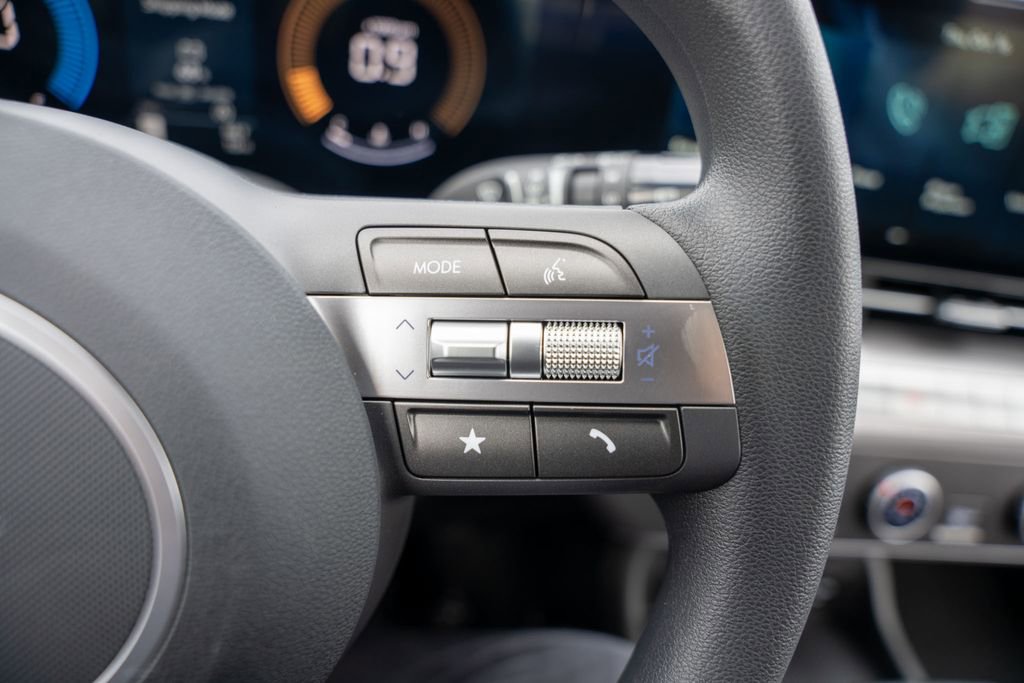 New 2026 Hyundai Kona SE image 22