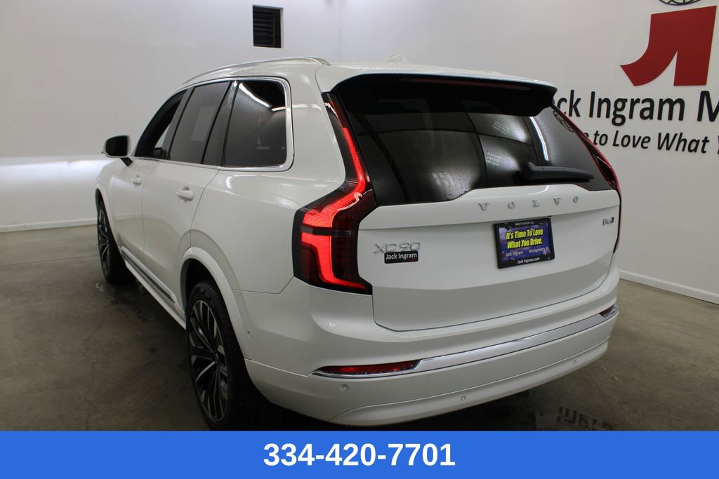 New 2026 Volvo XC90 B6 Plus w/ Protection Package image 2