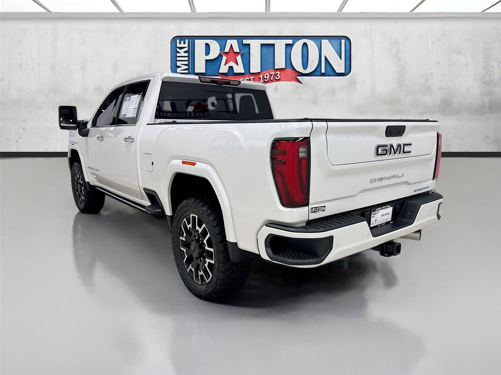 Used 2025 GMC Sierra 2500 Denali w/ Denali Reserve Package image 4