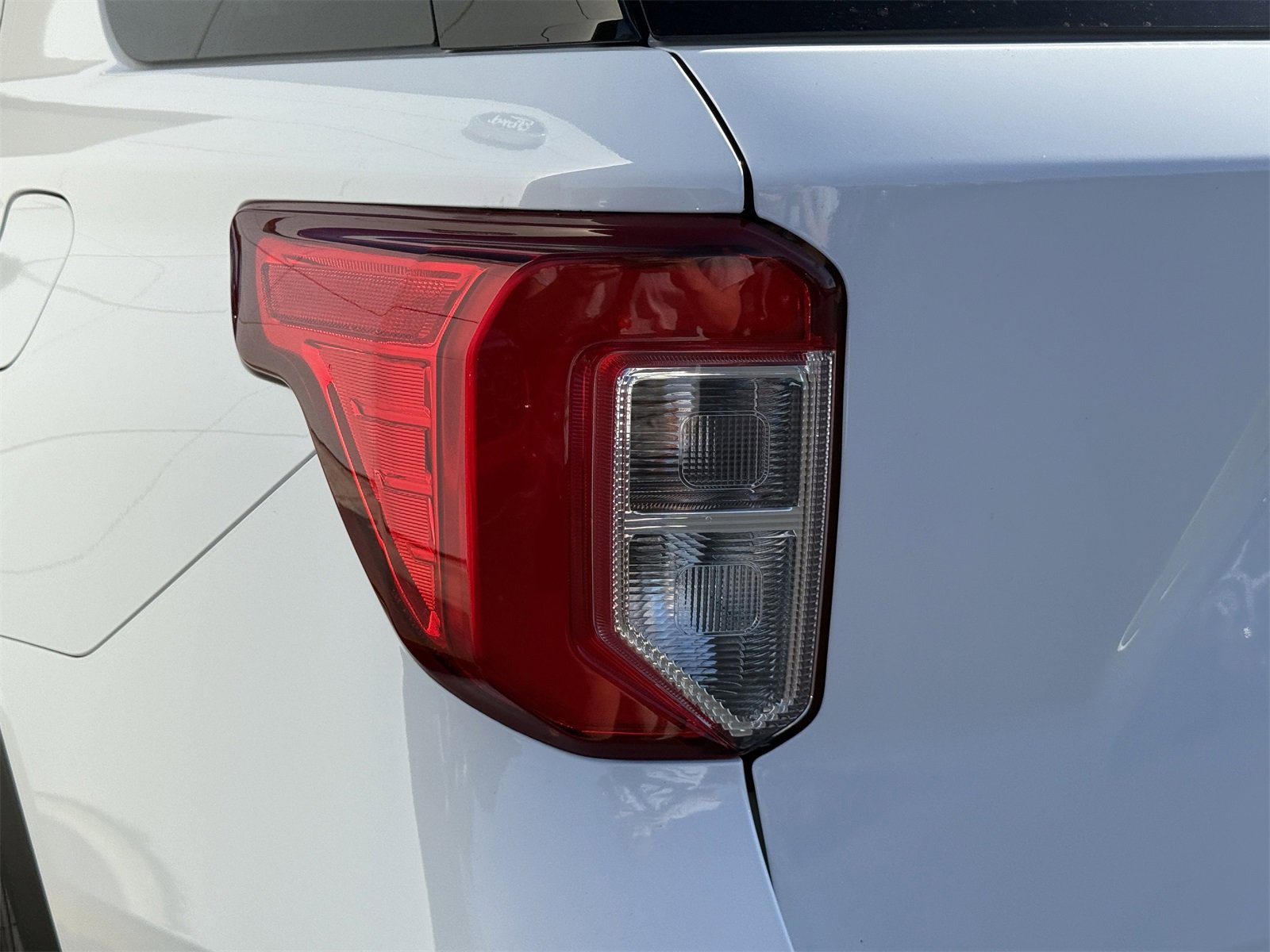 Used 2023 Ford Explorer 4WD image 7