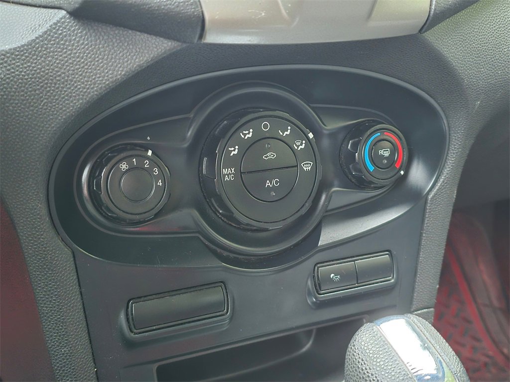 Used 2012 Ford Fiesta SEL image 5