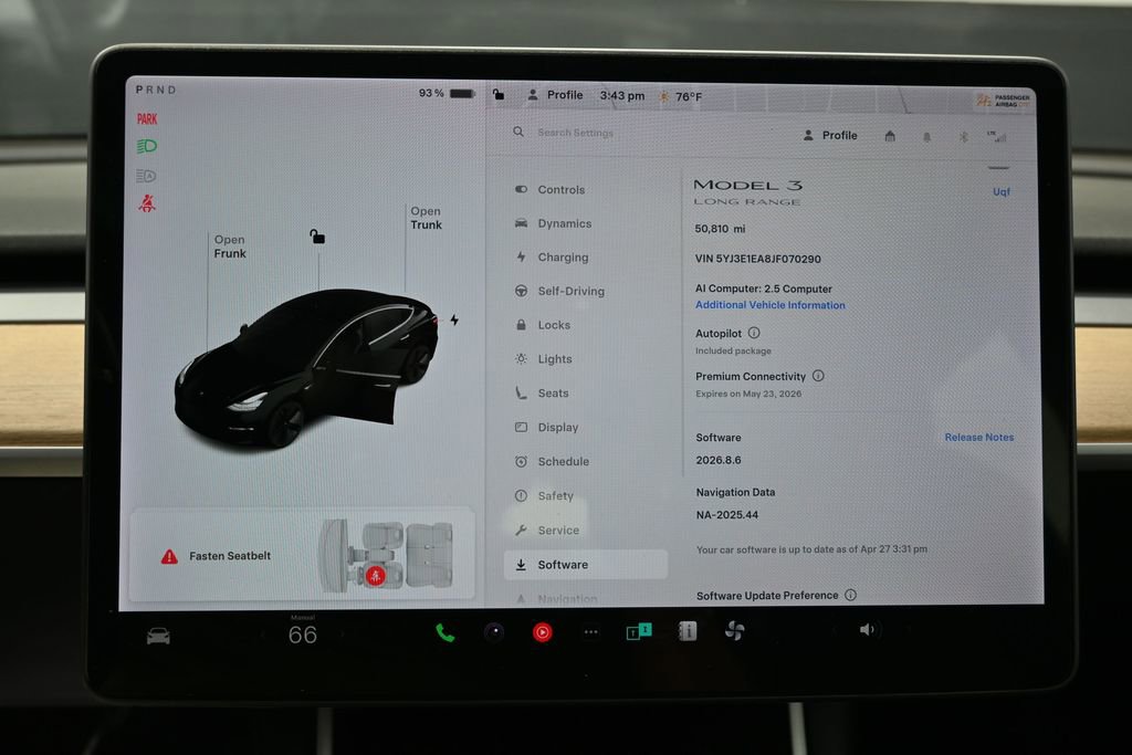 Used 2018 Tesla Model 3 Long Range RWD image 31