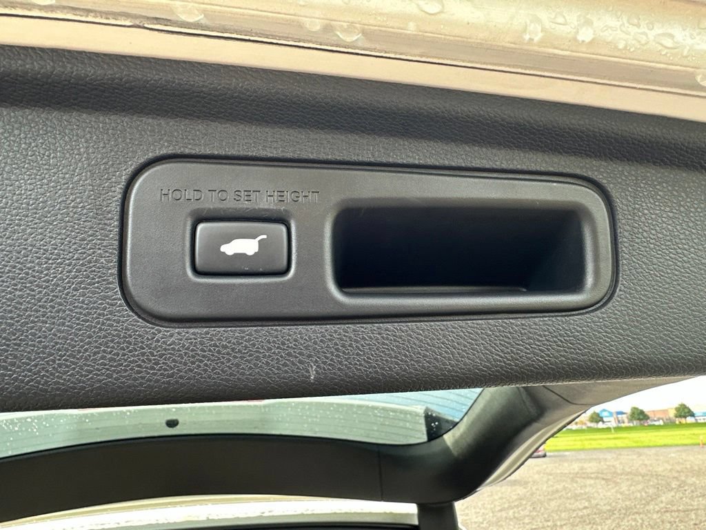 Used 2018 Honda Odyssey Elite image 13
